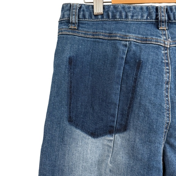 Women's Straight Leg Jeans - Blue - Picture 6 of 9